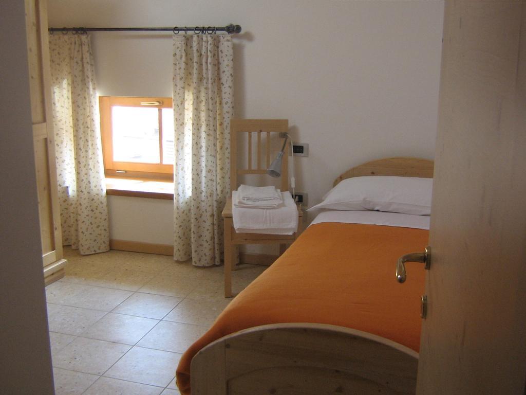 Taxus Hostel Pieve Tesino Pokój zdjęcie
