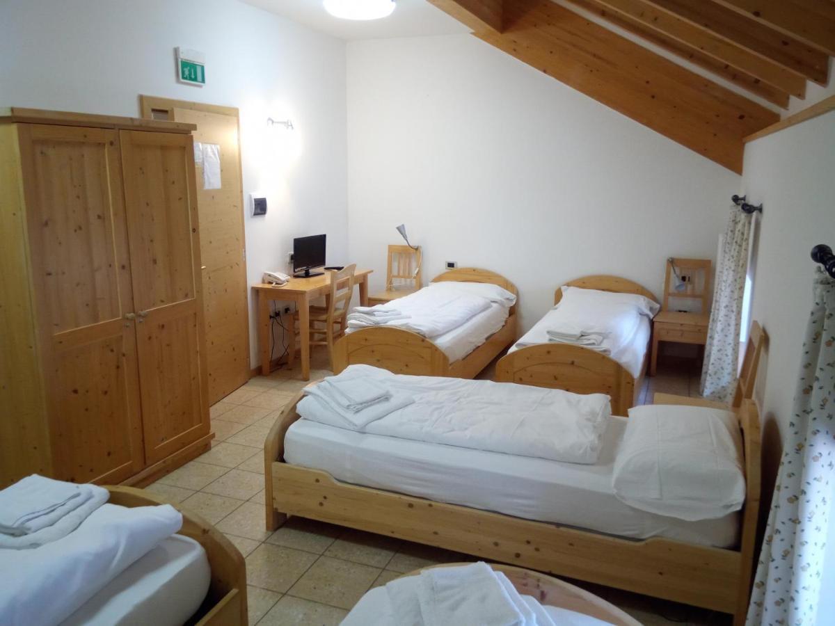 Taxus Hostel Pieve Tesino Zewnętrze zdjęcie
